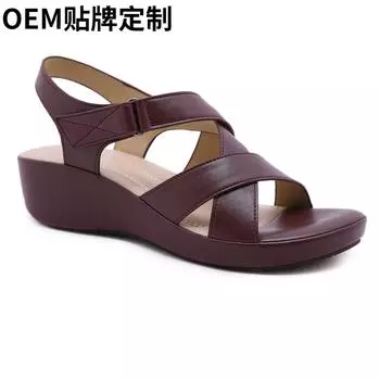 легкие женские туфли удобные танкетки однотонные универсальные сандалии 35