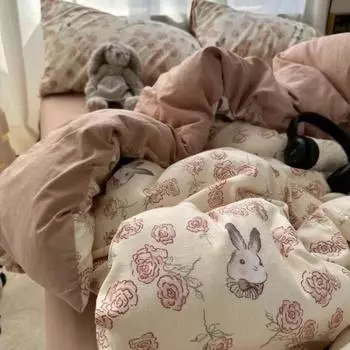 Легкий люкс Класс А Материнский и младенческий класс Маленький бамбуковый хлопок Стиранный хлопок Простыня Набор из четырех предметов Пододеяльник для университета Односпальный Набор из 3 предметов 1.2 Sheet3pcs quilt 1.5*2m