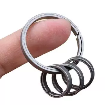 Легкий титан-цинк-цинковый сплав брелок Титан-цинк-цинковый сплав Титан-цинк-цинковый сплав брелоки для женщин и мужчин 1.6cm