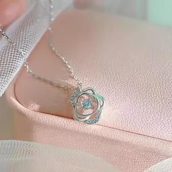 Легкое роскошное ажурное ожерелье с розой, женственный стиль, продвинутый смысл, повседневная цепочка на шею для поездок на работу