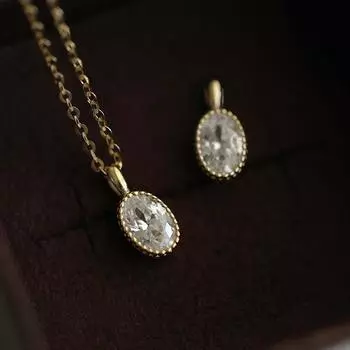 Легкое роскошное ожерелье из стерлингового серебра S925 для женщин, инкрустированный овальный изумрудный кулон, особый дизайн, цепочка на ключицу 925