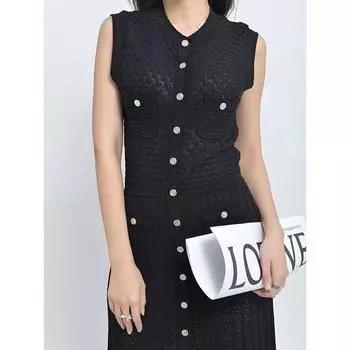 Легкое роскошное платье без рукавов из ажурного трикотажа длиной выше колена с большим разрезом – облегающий, элегантный женский стиль Small чёрный