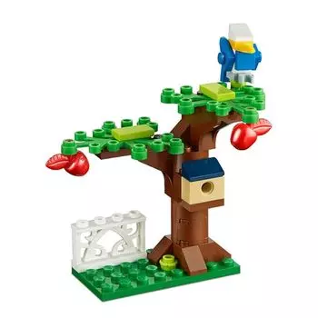 Lego apple tree Monthly mini build series Fun mini model apple tree bird LEGO Monthly Mini Build Bird in an Apple Tree 40400