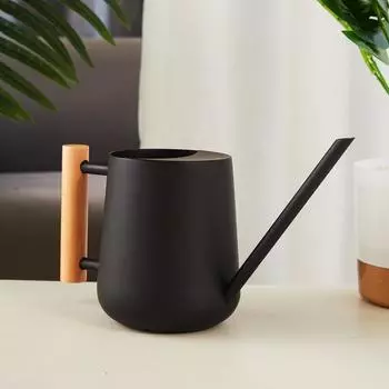 Лейка из нержавеющей стали с деревянной ручкой — прямая конструкция горловины для оптимального удержания воды при садоводстве. чёрный