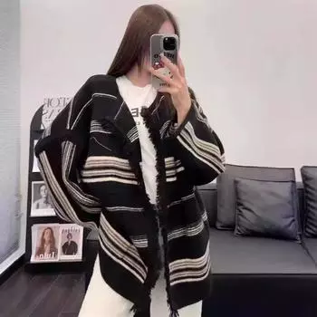 Ленивый ветер полосатый свитер средней и длинной длины осень и зима новый дизайн чувство темперамент бахрома вязаный кардиган свободный пальто женщины one size fits all чёрный