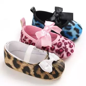 Леопардовая детская обувь с бантиками для первых ходунков, обувь для новорожденных на мягкой подошве, нескользящая обувь для маленьких девочек, Schoenen Slofjes