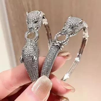 Леопардовый браслет с зелеными глазами, микро-инкрустированный головой леопарда с цирконием, легкий роскошный и высококачественный, женский браслет 17CM серебряный