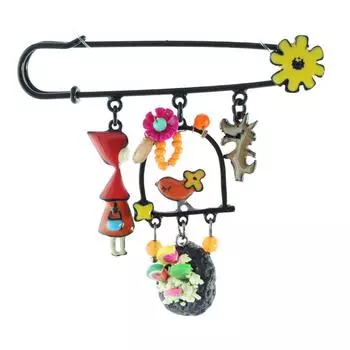 Les Trsors De Lily [R6158] - Дизайнерская брошь Lilipoupettes (Красная Шапочка) разноцветный - 80х70 мм