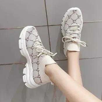 Летающие плетеные кроссовки женские 2024 новые весенне-летние сетчатые дышащие женские туфли легкие носки кроссовки для папы 35