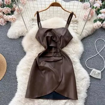 Летнее французское ретро роскошное нишевое кожаное плиссированное черное платье на подтяжках