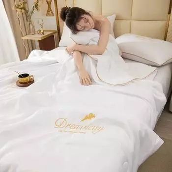 Летнее легкое тонкое одеяло из ледяного шелка, которое можно стирать в машине, охлаждающее волокно для взрослых и детей, одеяло с кондиционером, роскошное постельное белье, очень большое 150x200cm 1PC