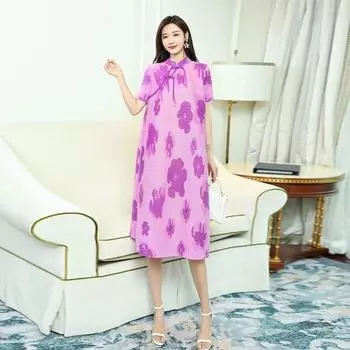 Летнее свободное платье для женщин с принтом морщин, новый стиль, утягивающий и уменьшающий возраст дизайн, юбка средней длины M чёрный