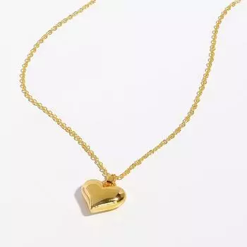 Летнее универсальное ожерелье Love для женщин, универсальное, премиум-чувство, индивидуальность, легкая роскошь, ниша, покрытая медью, 18-каратное золото, ключичная цепочка