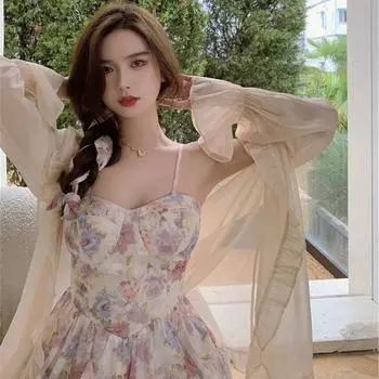 Летнее женское платье-бретелька с цветочным принтом во французском стиле на поясе S