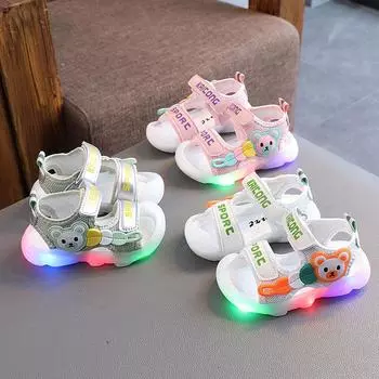 Летние детские светодиодные модные светящиеся сандалии с мультяшными медведями, легкая пляжная обувь 16 белый