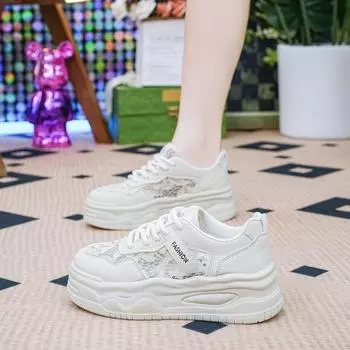 Летние дышащие маленькие белые туфли женские новые кружевные туфли для скейтбординга студенческие повседневные универсальные сетчатые туфли на толстой подошве для папы 39