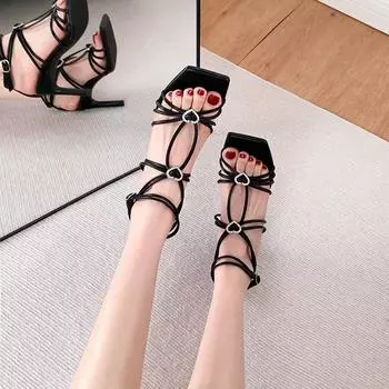 Летние французские банкетные женские туфли на высоком каблуке, высококачественные черные темпераментные красные сандалии с квадратной головкой и мелким носком 8 см 34