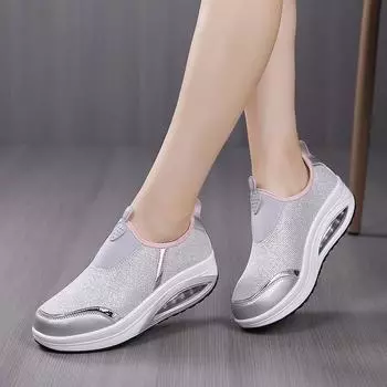 Летние и осенние дышащие новые повседневные спортивные женские туфли на толстой подошве из сетки удобные женские туфли на воздушной подушке 35 чёрный