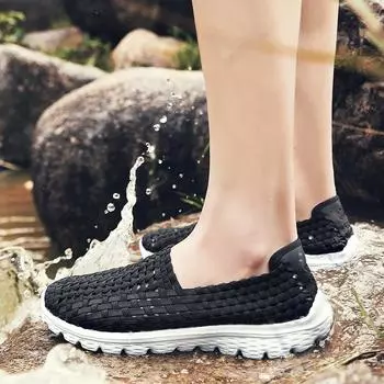 Летние мужские кроссовки с черной оплеткой, пляжная мягкая легкая спортивная обувь, повседневные тканые дышащие теннисные кроссовки без шнуровки на плоской подошве с пирсингом 38 чёрный