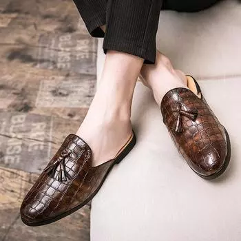 Летние мужские полулоферы, модные дышащие тапочки с кисточками, легкие мюли, классные полутапочки для мужчин, кожаные сандалии 38 коричневый