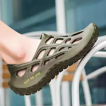 Летние мужские сандалии легкие мужские повседневные туфли из ЭВА с отверстиями сабо для влюбленных для дома, сада, пляжа, плоские тапочки большого размера 45 чёрный