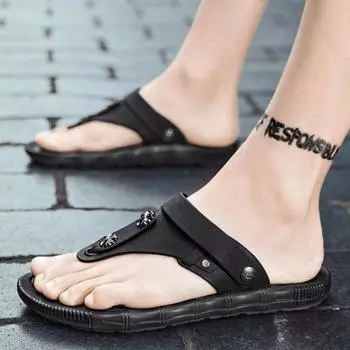Летние новые сандалии мужские нескользящие двухслойные модные шлепанцы с застежкой-клипсой сандалии повседневная мягкая подошва верхняя одежда пляжная обувь 39 чёрный