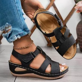 Летние новые сандалии с полыми деталями 2025 года, женские сандалии на толстой подошве и танкетке, модные сандалии 36 чёрный