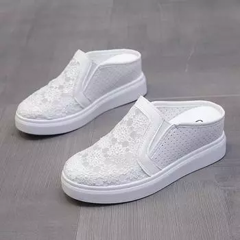 Летние новые тапочки с пустым носком из сетки, дышащие, вышитые, классные тапочки, скошенный каблук, толстая подошва, увеличивающая пятно, тапочки 35 белый