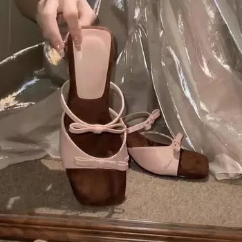 Летние новые тапочки женские модные квадратные с открытым носком и бабочкой, нескользящие, на каблуке нестандартной формы 35