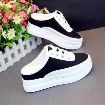 Летние новые закрытые полутапочки из дышащего парусинового материала, белые туфли-лофтер, увеличивающие рост, узкие уличные тапочки 34