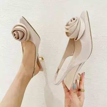 Летние новые женские сандалии с острым носком на низком каблуке и ремешком сзади, роскошные дизайнерские туфли с закрытым носком из шелка и цветка 35 чёрный