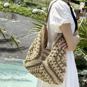 Летние пляжные соломенные женские полые женские сумки на плечо для отдыха, тканые вручную морские сумки-тоут, женские вязаные сумки 36x2x31cm чёрный