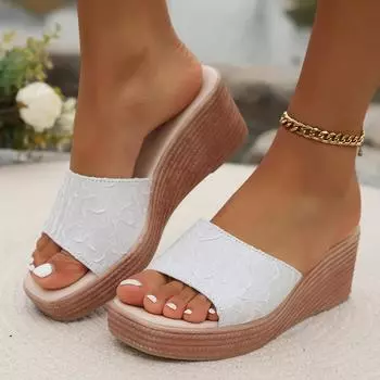 Летние простые тапочки на танкетке для женщин, женские сандалии на платформе и высоком каблуке, уличные шлепанцы на толстой подошве, большие размеры, пляжные сандалии 36