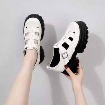 Летние римские сандалии в британском стиле, кожаные туфли на женской платформе, увеличивающие рост, полые универсальные лоферы на платформе 34