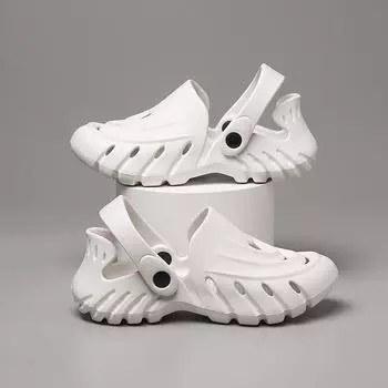 Летние сандалии и тапочки, дышащая обувь с круглыми отверстиями, повседневная пляжная обувь для пар, полые садовые туфли 46 белый