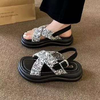 Летние сандалии с толстой подошвой и перекрестными ремешками для женщин 35 чёрный