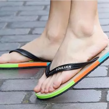 Летние шлепанцы для мужчин, пляжные тапочки для отдыха на открытом воздухе, которые можно носить с сандалиями 44 чёрный