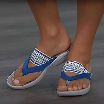 Летние шлепанцы Тапочки Женские туфли на платформе Женские пляжные шлепанцы для улицы Нескользящие сандалии Женские пантуфли 35 красный