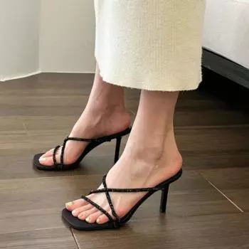 Летние тапочки женские квадратные с открытым носком с кристальным тонким ремешком на ремешке, противоскользящие и износостойкие босоножки на тонком каблуке 35