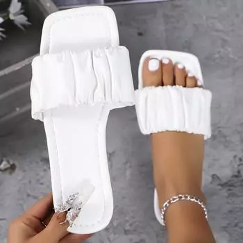 Летние тапочки, женские новые трендовые плиссированные дизайнерские сандалии на плоской подошве, женские шлепанцы, женские уличные белые корейские сандалии, большой размер 36-43 36