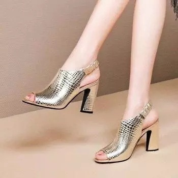 Летние туфли на высоком каблуке «рыбий рот» высотой 5–8 см, средний каблук, толстый каблук, открытый носок на одной пуговице, модные и универсальные римские сандалии на высоком каблуке для женщин 35 чёрный