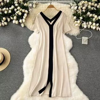 Летние вязаные нишевые свободные прямые повседневные длинные платья с короткими рукавами и цветными блоками премиум-класса one size чёрный