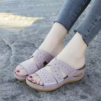 Летние женские босоножки на танкетке с толстым каблуком и выемкой в форме рыбьего рта, импортные туфли большого размера с вышивкой, односложные классные тапочки 35 розовый