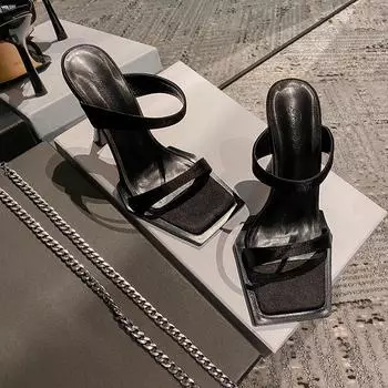 Летние женские босоножки с открытым носком и квадратным носком на высоком каблуке с цепочкой, черные сексуальные босоножки 6 см 40 чёрный