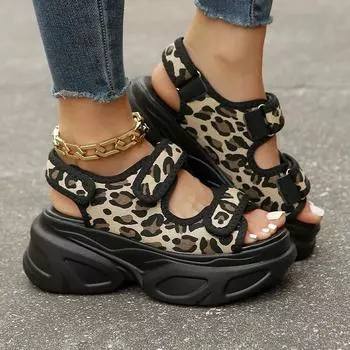Летние женские леопардовые сандалии на высоком каблуке с пряжкой и квадратным носком, новинка 2024, повседневные тапочки с открытым носком, уютные модные женские сандалии 36 чёрный