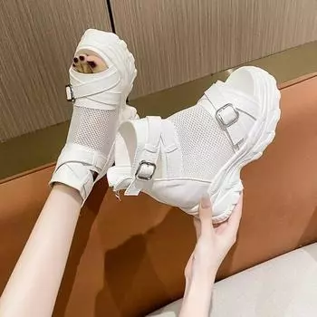 Летние женские сандалии, модная обувь, повседневная обувь на плоской подошве с открытым носком, контрастные вставки и вырезы на шнуровке, сандалии-маффины на платформе, спортивные сандалии 34 чёрный