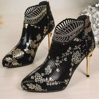 Летние женские сапоги большого размера 2024 года, короткие сапоги Guochao с острым носком и шпилькой 35 бордовый