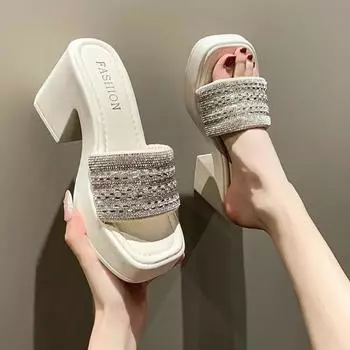 Летние женские шлепанцы, обувь на высоком каблуке с кристаллами, новинка 2024 года, шлепанцы с открытым носком, летние сандалии с открытой пяткой, туфли-лодочки, пляжные шлепанцы 35 бежевый