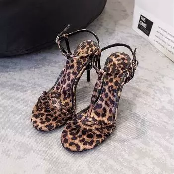 Летние женские туфли 2025 года с открытым носком, леопардовым принтом, на высоком каблуке, в европейском и американском стиле, универсальные сандалии с пряжкой на щиколотке 35 леопардовый