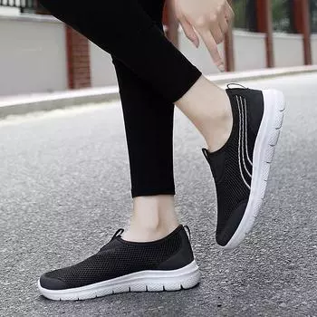 Летние женские туфли для мам больших размеров, дышащая сетчатая обувь, прогулочная обувь, сетчатая обувь для педалей на одну ногу, легкие кроссовки для бега 35 чёрный